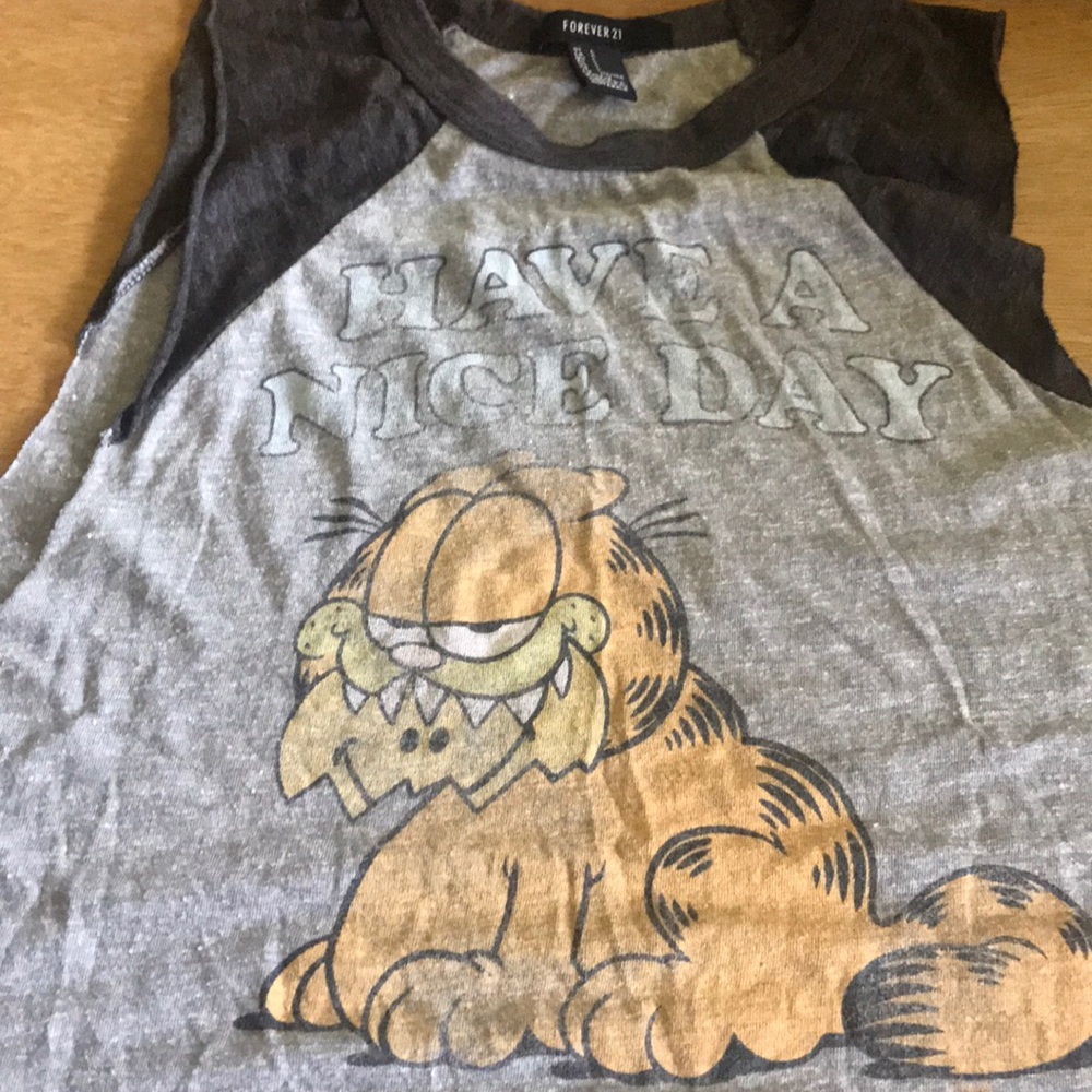 Garfield “Have a nice day” cutoff  baseball tee